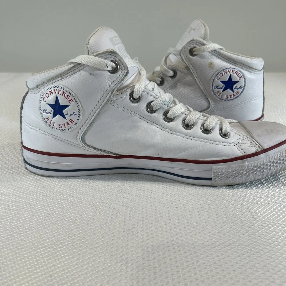 Converse Chuck Taylor All Star Sneakers White Men's 10 / Women's 12 Classic